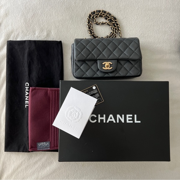 SOLD🖤 Chanel Mini Rectangle Caviar - Picture 2 of 10